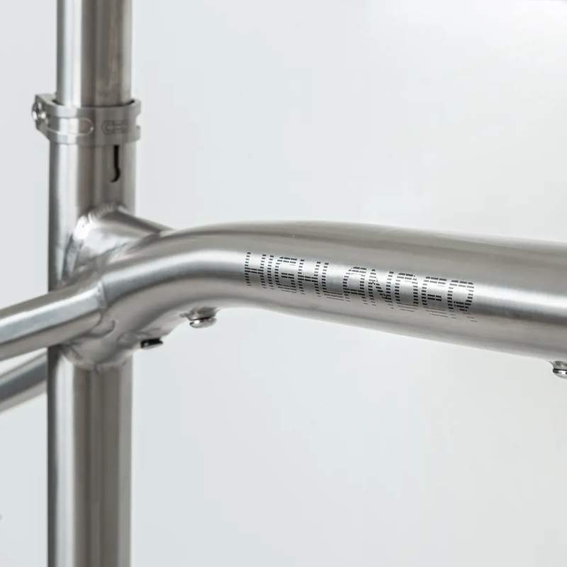 CADRE HIGHLANDER – Image 8